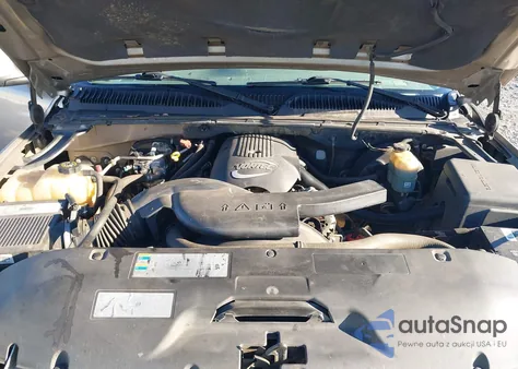 2002 Chevrolet Tahoe Lt из США, поврежденный, VIN 1GNEC13Z22R136990